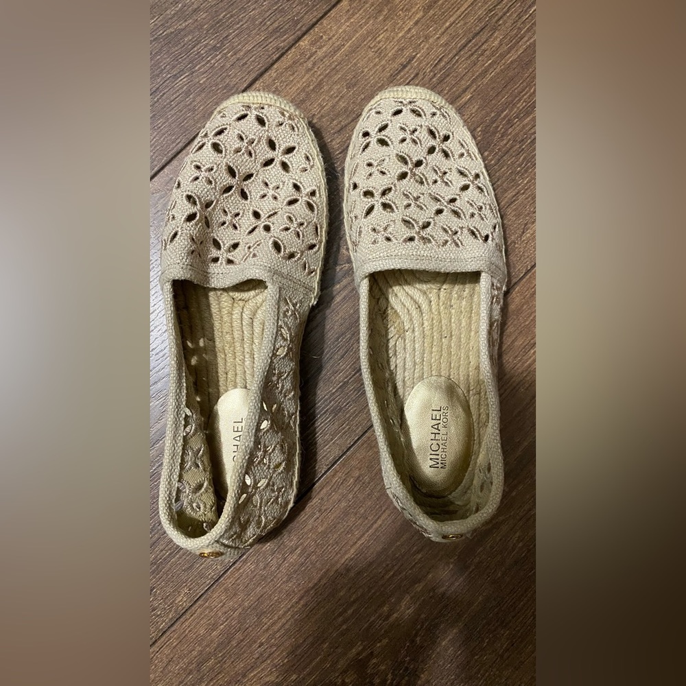 Size 6 Mk doll shoes